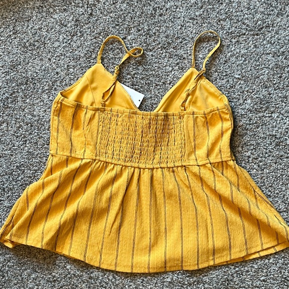NWT-francesca's crop tank top small - Picture 4 of 5
